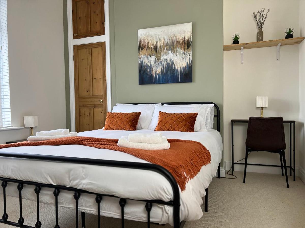 The Poppy Inn York Extérieur photo